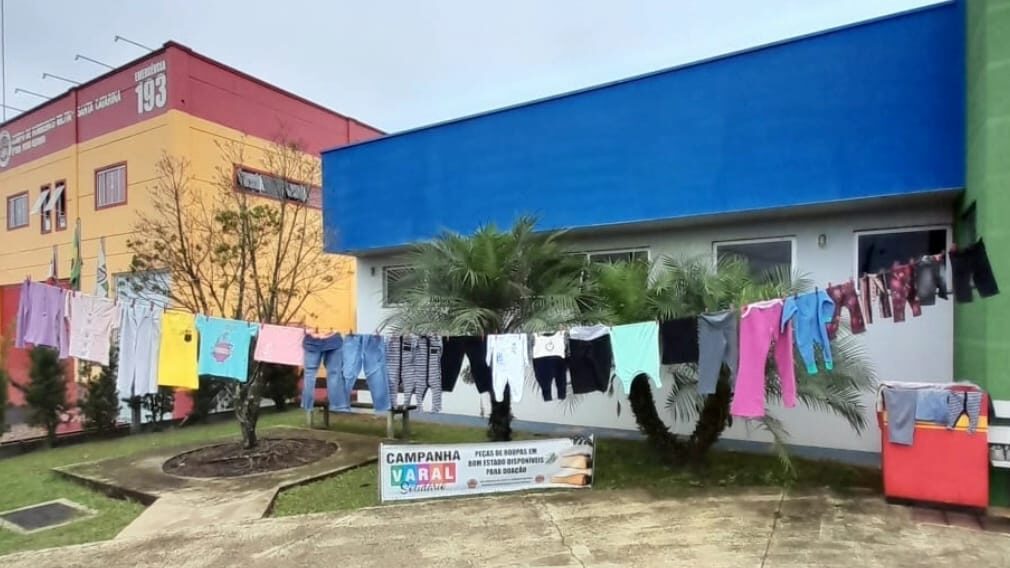 Campanha Varal Solidário arrecada mais de 5 mil roupas, em Pouso Redondo